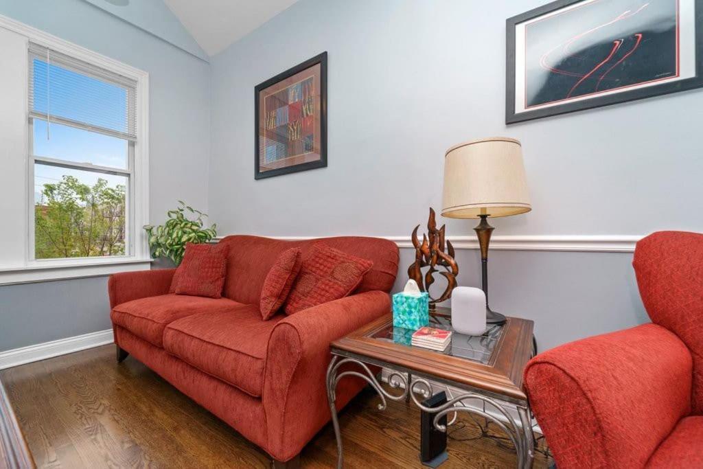 Cozy, Top-Floor 3Br Loft With Balcony In West Town 芝加哥 外观 照片